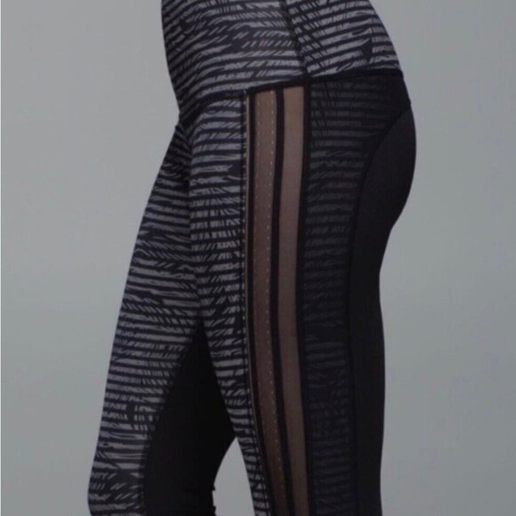 Lululemon Wunder Under Leggings Palm tree mesh size 4 or 6 - Picture 4 of 12